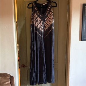 Tie-Dye V-Neck jumpsuit